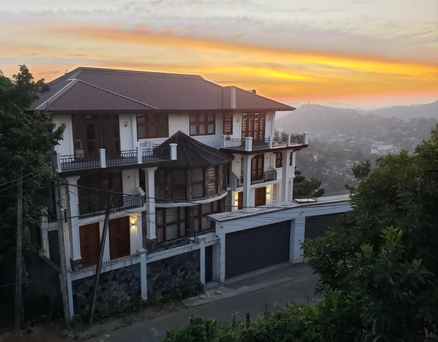 Golden King Residence Kandy Exterior foto